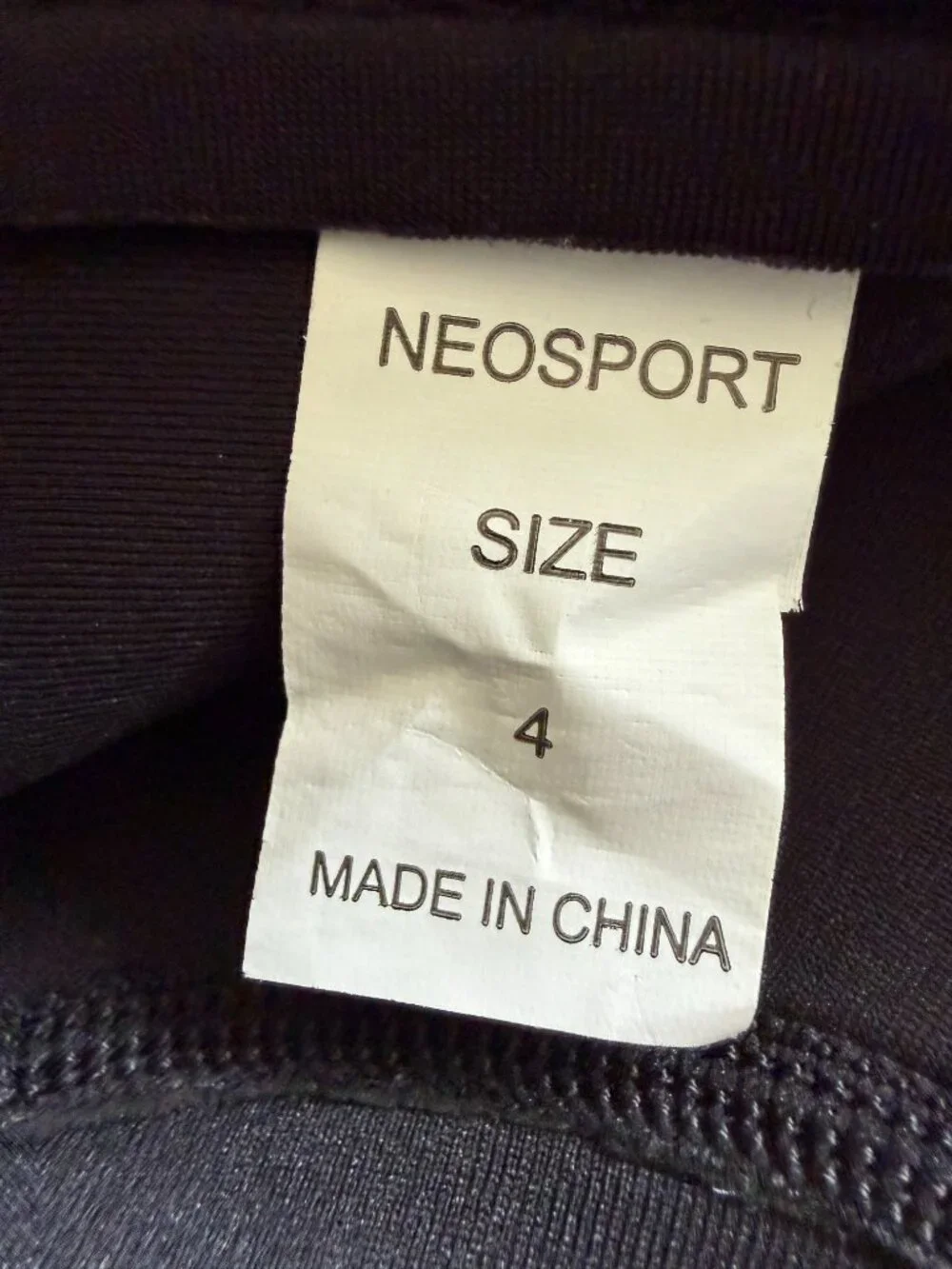 UNISEX NeoSport Kids Wetsuit Size 4 Shorty Black Blue Neoprene Surf Swim Dive